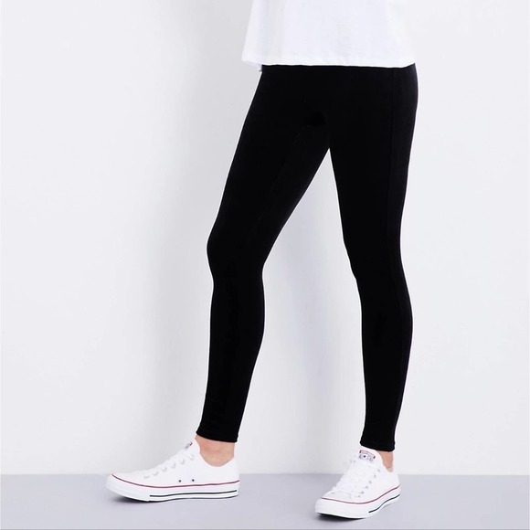 Spanx Black Velvet Pants Size Medium - Picture 2 of 7